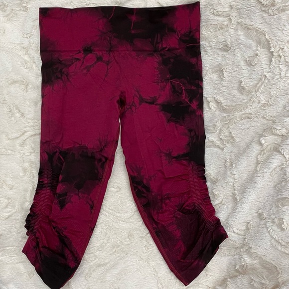 Lululemon In The Flow Crop II Bundle - Picture 2 of 12